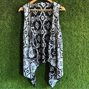 Studio Y Tribal Sleeveless Knit Vest Plus Curvy
